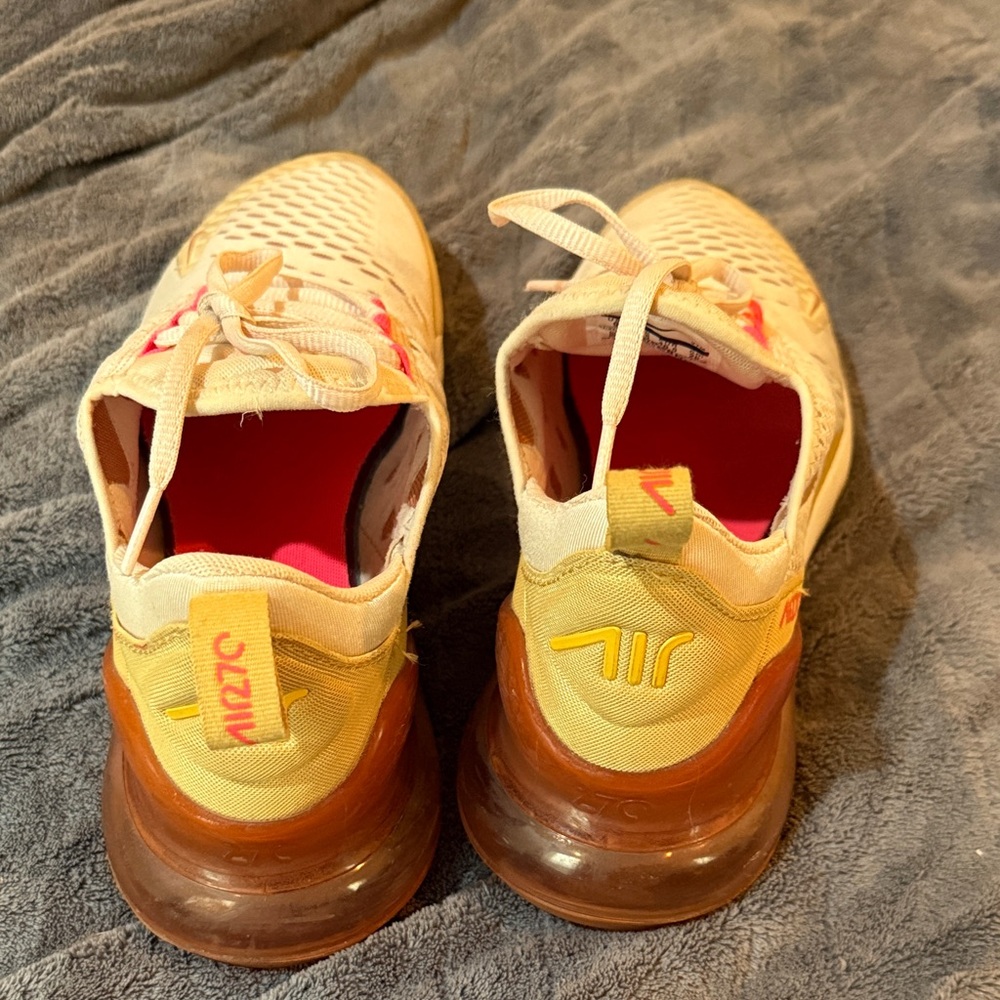 Women’s Nike Air Max Beige, orange, pink & yellow Sneakers, size 9. - Picture 3 of 7